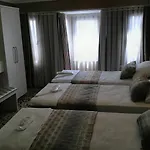 Rosalie Palace ホテル