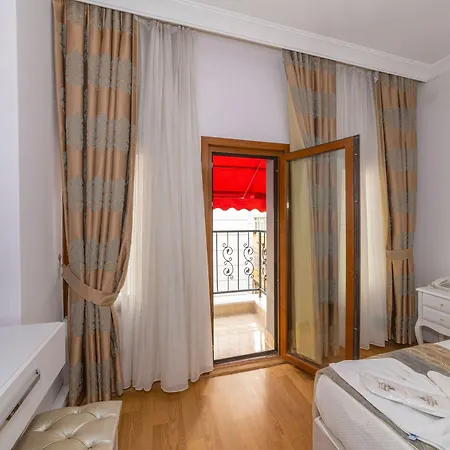 Rosalie Palace Hotel 3*