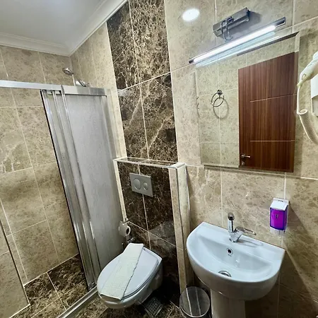 Rosalie Palace Hotel 3*