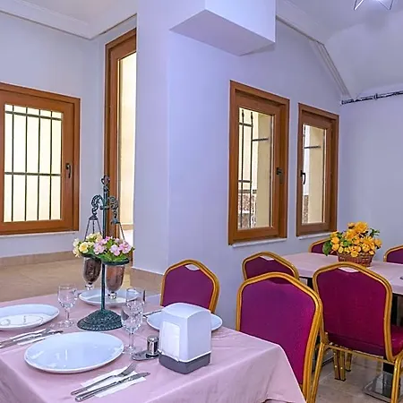 Hotel Rosalie Palace