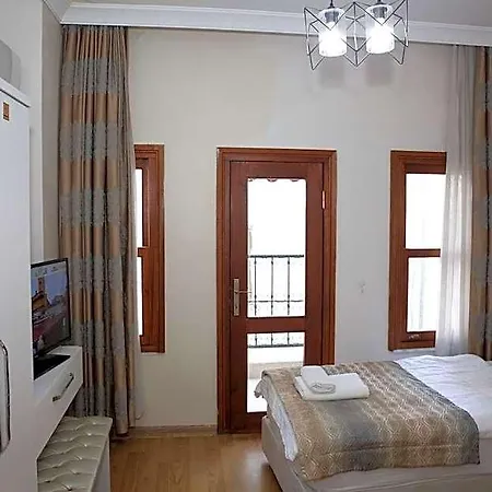 Rosalie Palace 3* Istanboel