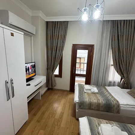 호텔 Rosalie Palace 3*