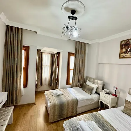 Rosalie Palace Hotel 3*
