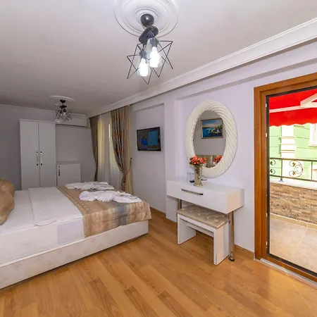 Отель Rosalie Palace