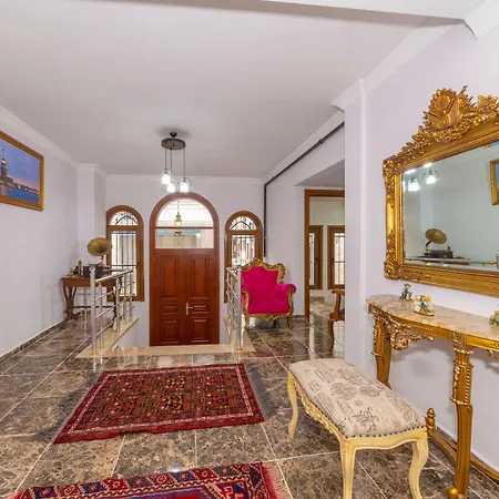 Отель Rosalie Palace