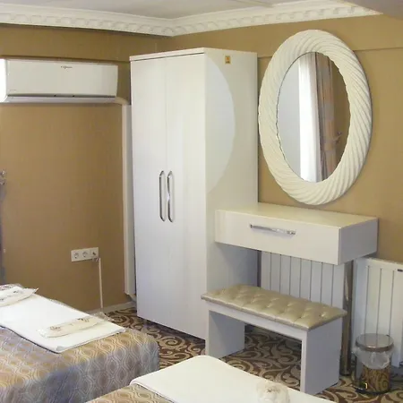 Отель Rosalie Palace 3*